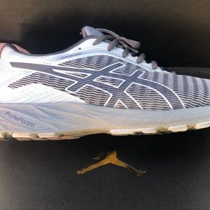 Asics Dyna Flyte
